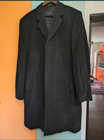 Продам мужское драповое пальто.