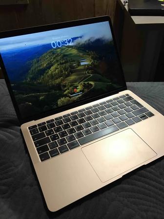 Продается MacBook Air 13 - 2018