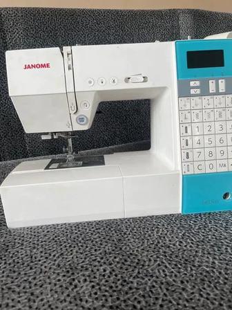 Janome DKS-100 компьютеризированная машинка