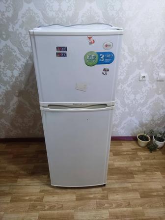 Холодильник LG б/у произв.Корея в хорошем сост.