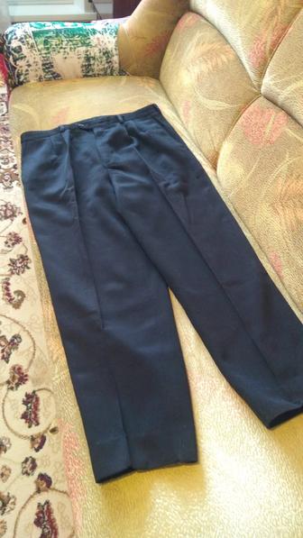 Продаю брюки мужские, в хорошем состоянии, весна-осень, цвет черный, б/у в