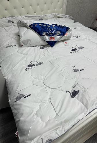 Одеяла подушки
