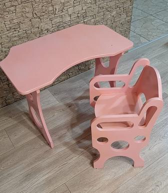 Детский стол и стул для девочки