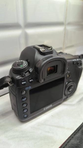 Canon EOS 5D Mark lll body