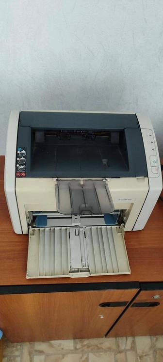 Продам принтер hp 1022