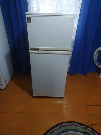 Продам холодильник 130 СМ