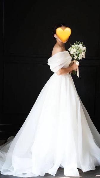Нежное свадебное платье Ivory
