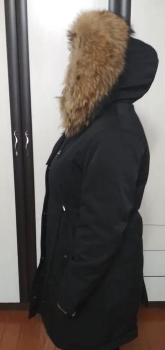 Продам женскую зимнюю куртку