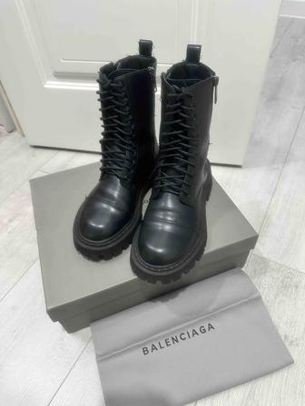 Кожаные ботинки Balenciaga