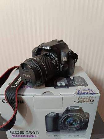 Продам фотоаппарат Canon EOS250D 18-55 mm EFS