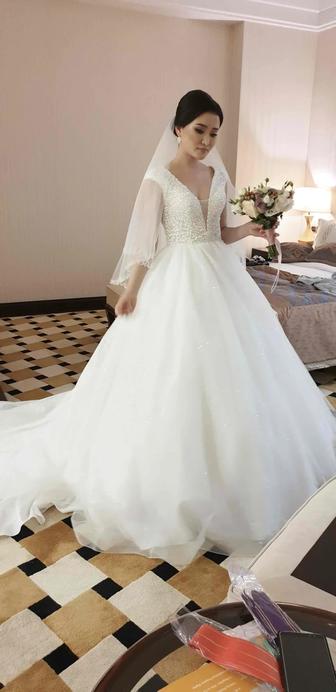 Продам итальянское свадебное платье