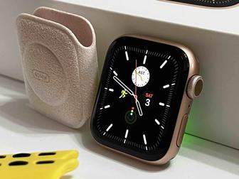 Apple Watch 5, 40 mm