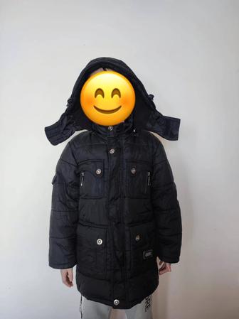 Продам демисезонную куртку для мальчика на 7-8 лет