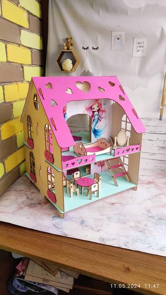 Кукольный дом для небольших кукол и питомцев
