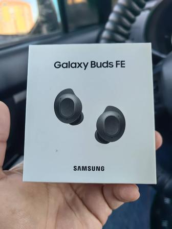 Продам Новый наушник Samsung Buds Fe. Цвет Чёрный
