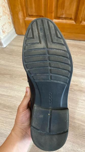 Продам летние мужские туфли фирмы Ecco