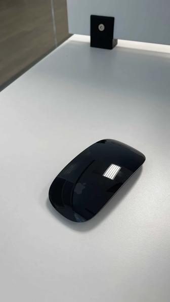 Продам черный Apple Magic Mouse