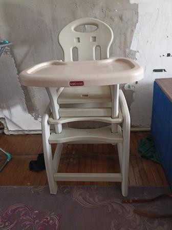 Продам детский стульчик со столиком