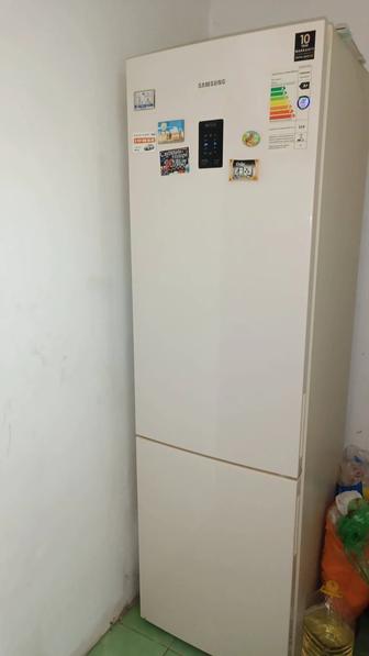 Продам холодильник SAMSUNG