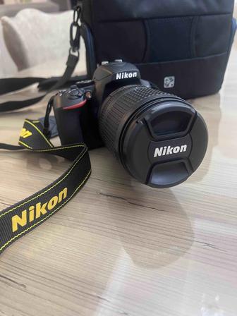 Зеркальный фотоаппарат Nikon D3500 + 18-140 VR