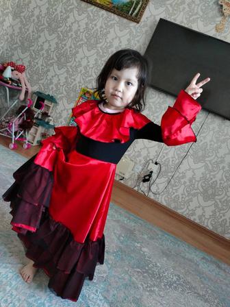 Продам испанский платье детский
