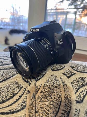 Продам камеру Canon eos 250D