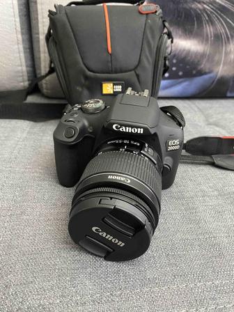 Продам фотоаппарат Canon 2000D