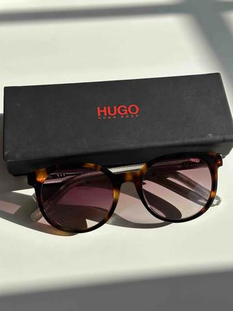Очки Hugo Boss