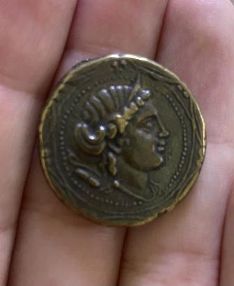 Продам редкую коллекционную старинную греческую монету