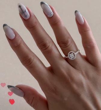 Золотое белое кольцо с бриллиантами