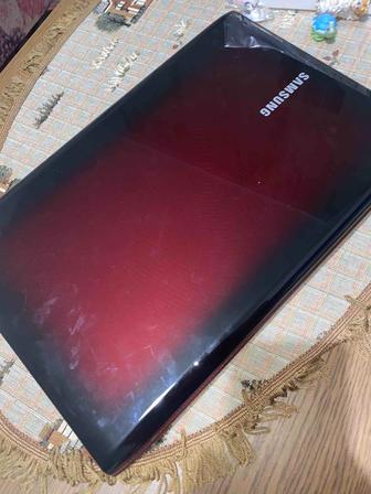 Продам ноутбук Samsung Model NP-R580H