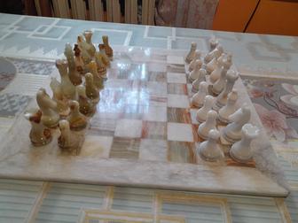 Продам шахматы из камня оникс