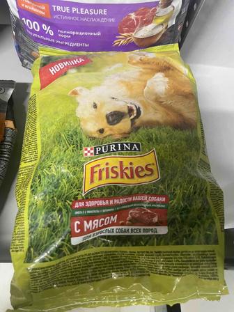 Корм Friskies Purina с мясом 0.5кг