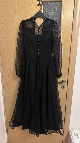 Продам черное платье 42-44 размера