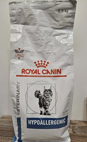 Открытая упаковка корма для кошек Royal Canin Hypoallergenic