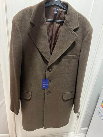 Новое мужское пальто, размер Л