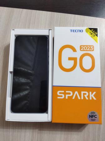 Продам телефон Tecno Spark go