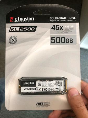 Продам SSD накопитель 512gb