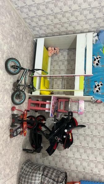 Детский двухъярусный кровать, коляска детская