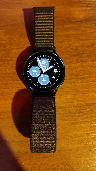 Продам смарт часы Samsung watch 4 44mm