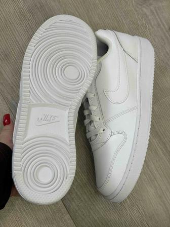 Белые Кроссовки Nike