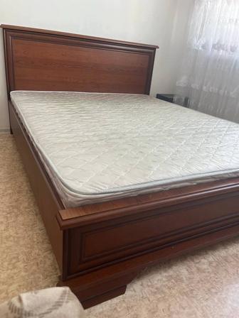 Продам двуспальную кровать Кентаки Брест (Евромебель) 160/200