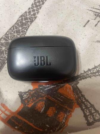 беспроводные наушники JBL LIVE 300 TWS