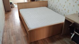 Продам 2-х спальную кровать