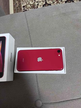 IPhone SE (2020) Red