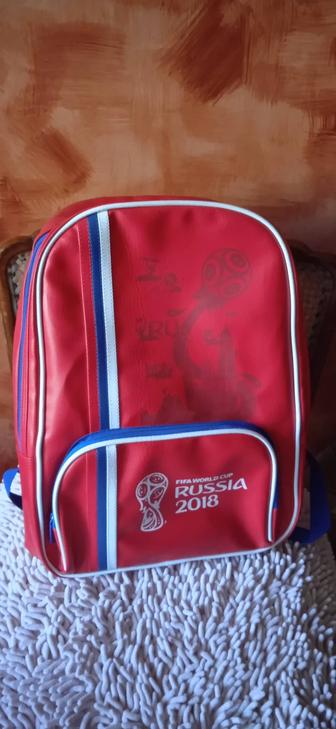 Рюкзак красный экокожа. Чемпионат мира по футболу 2018 г.