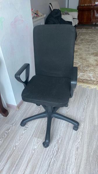 Кресло рабочее