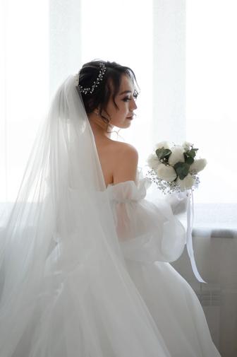 Продам шикарное свадебное платье с регулируемым корсетом