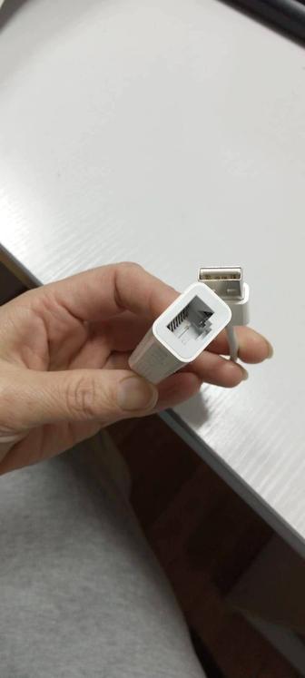 Apple USB Ethernet Adapter 
USB-адаптер Apple Ethernet