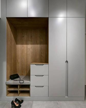 Шкафы, прихожие по вашим размерам, дизайн на ваш выбор. Срок изготовления 6
